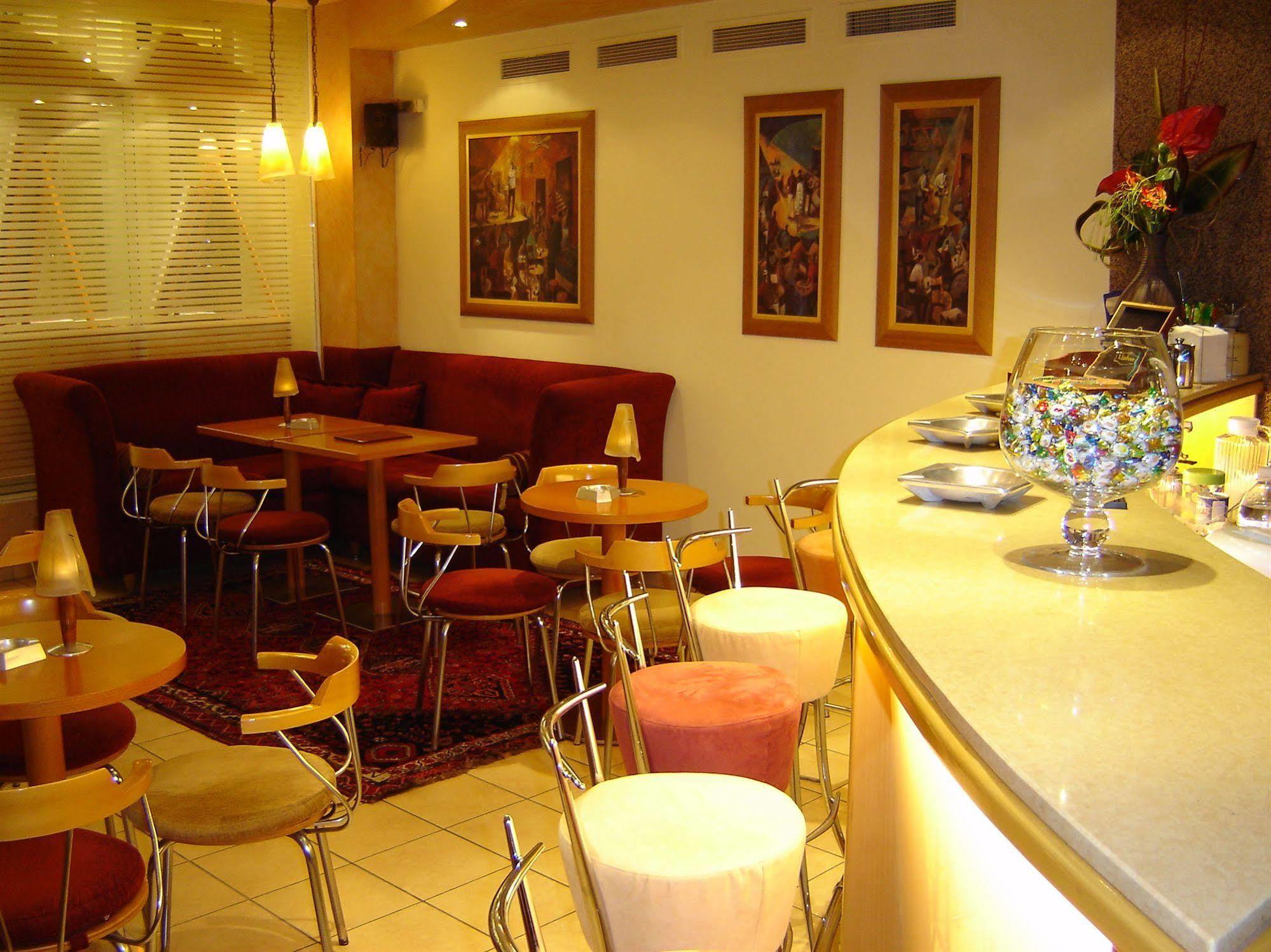 Nepheli Hotel Tessalónica Restaurante foto